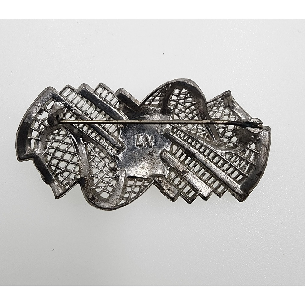 Vintage Little Nemo LN Brooch Art Deco Red Glass Filigree Silver Tone 1930s - Picture 9 of 15